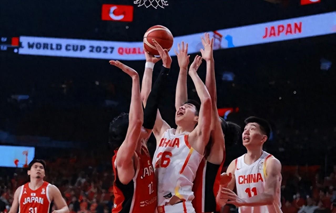 世界杯手机观看软件下载-联赛场均4.8分,世预赛两战轰25分13板,球迷盛赞:国产第一3D