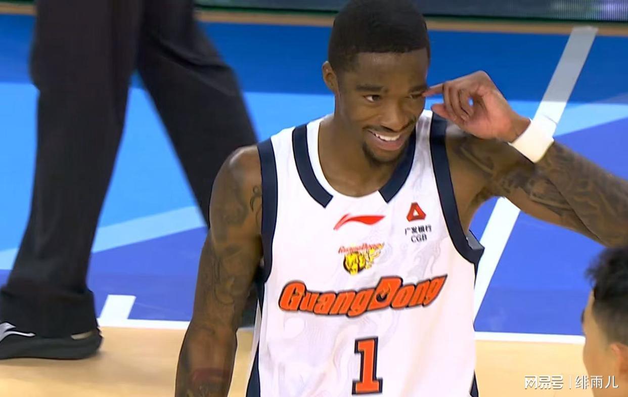 世界杯高清赛事平台-确认不打了！广东冠军锋线正式上位，CBA职业生涯结束了！
