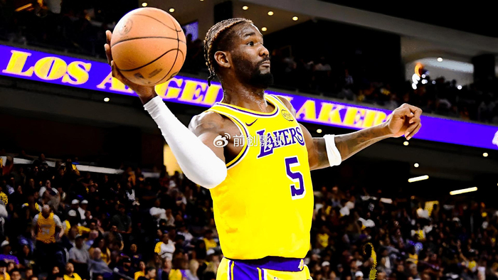 世界杯手机观看软件下载-从“蓝领之争”到“20+10救赎”：艾顿用一场23+10证明自己|詹姆斯|湖人|德安德烈·艾顿|卢卡-东契奇|芝加哥公牛队_新浪体育_新浪新闻